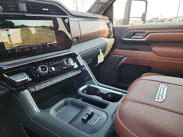 2026 GMC Sierra 3500 HD Denali Ultimate DRW
