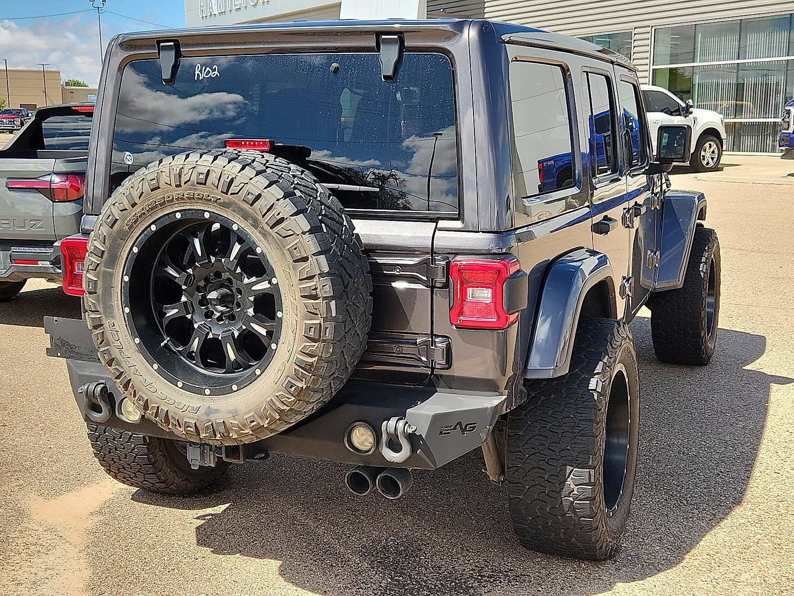 2020 Jeep Wrangler Unlimited Sahara Altitude