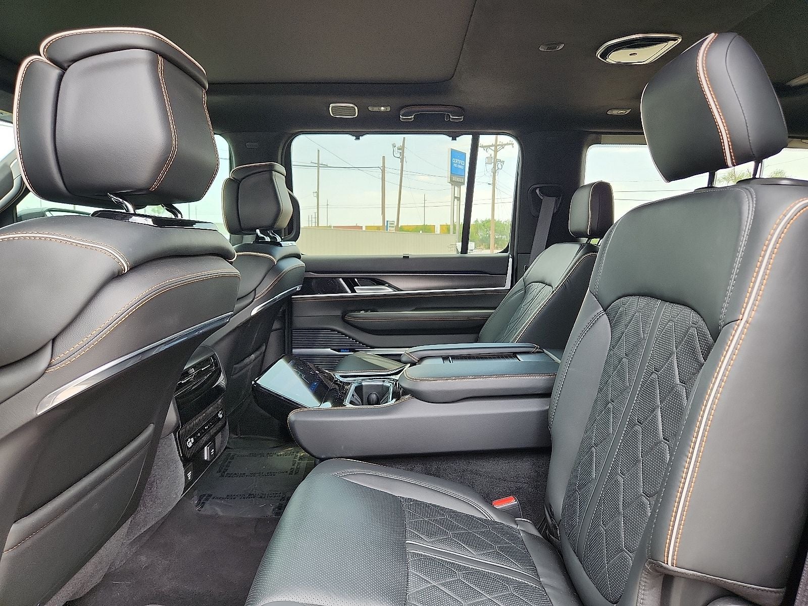2024 Jeep Grand Wagoneer Series III