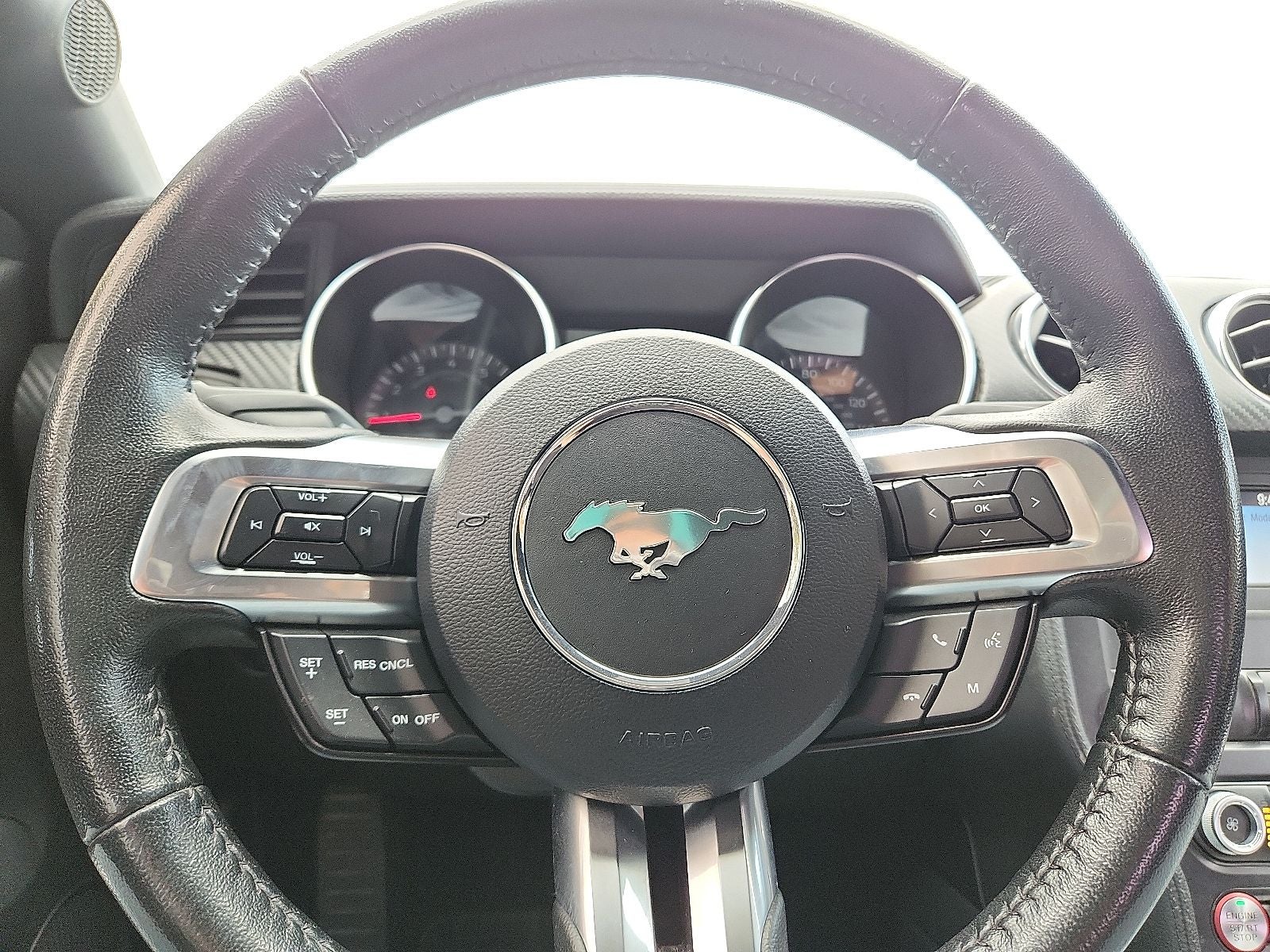 2022 Ford Mustang EcoBoost