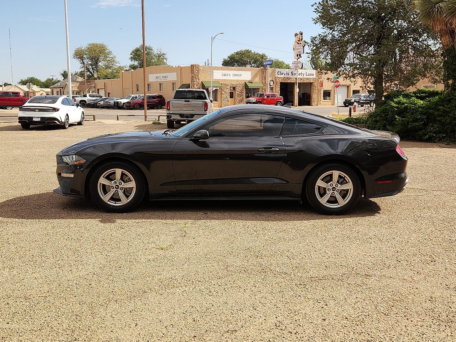 2022 Ford Mustang EcoBoost
