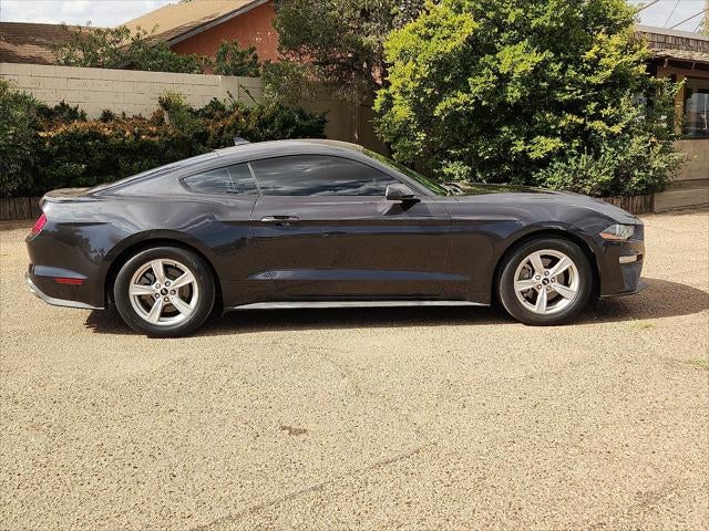 2022 Ford Mustang EcoBoost