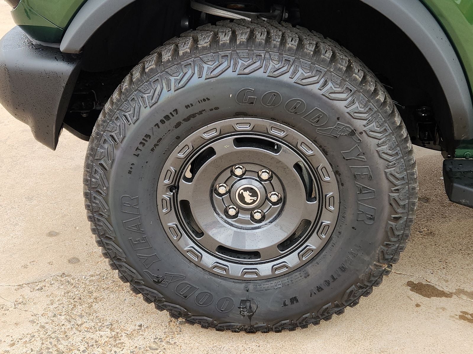 2024 Ford Bronco Outer Banks