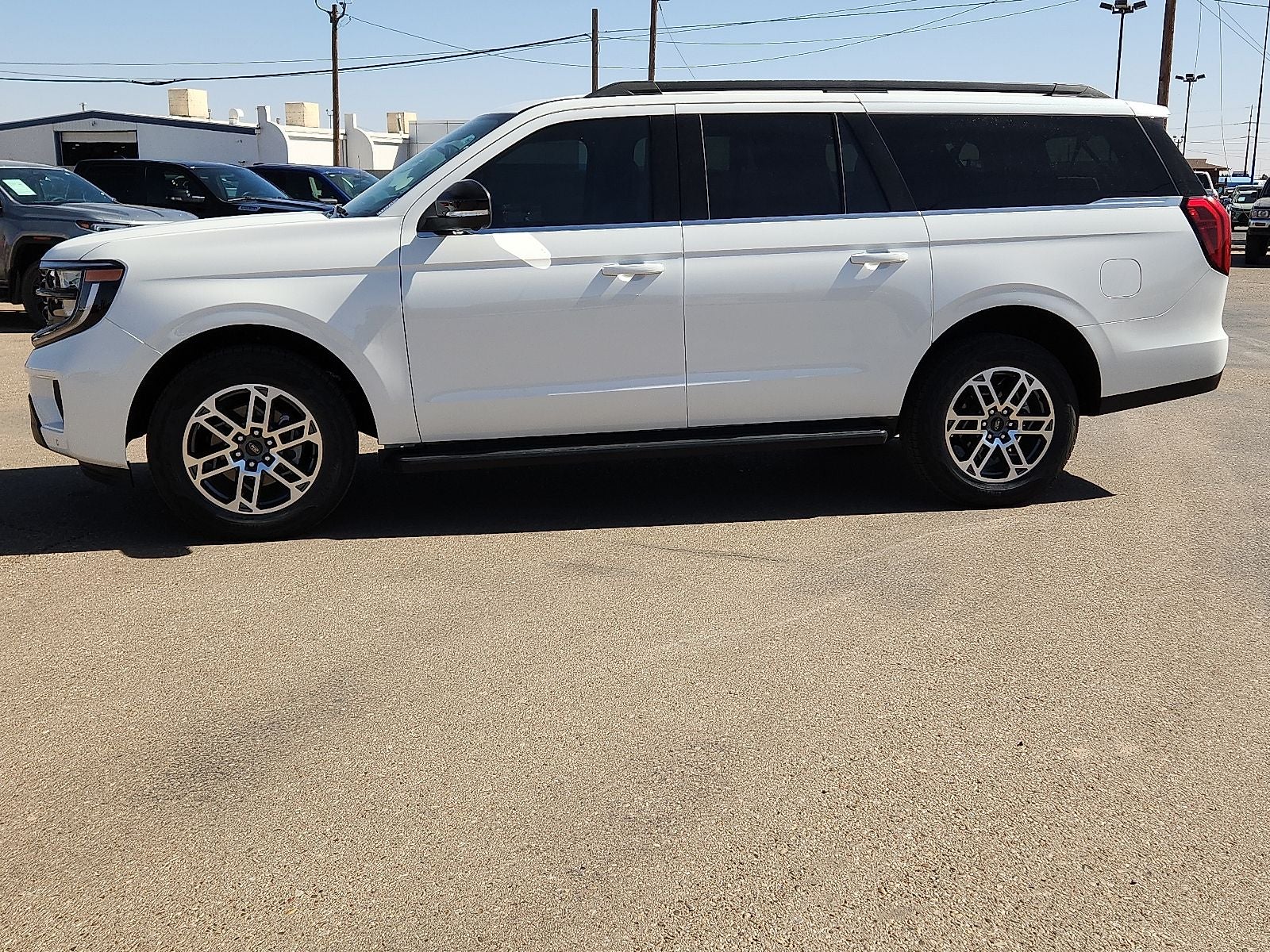 2026 Ford Expedition MAX Active