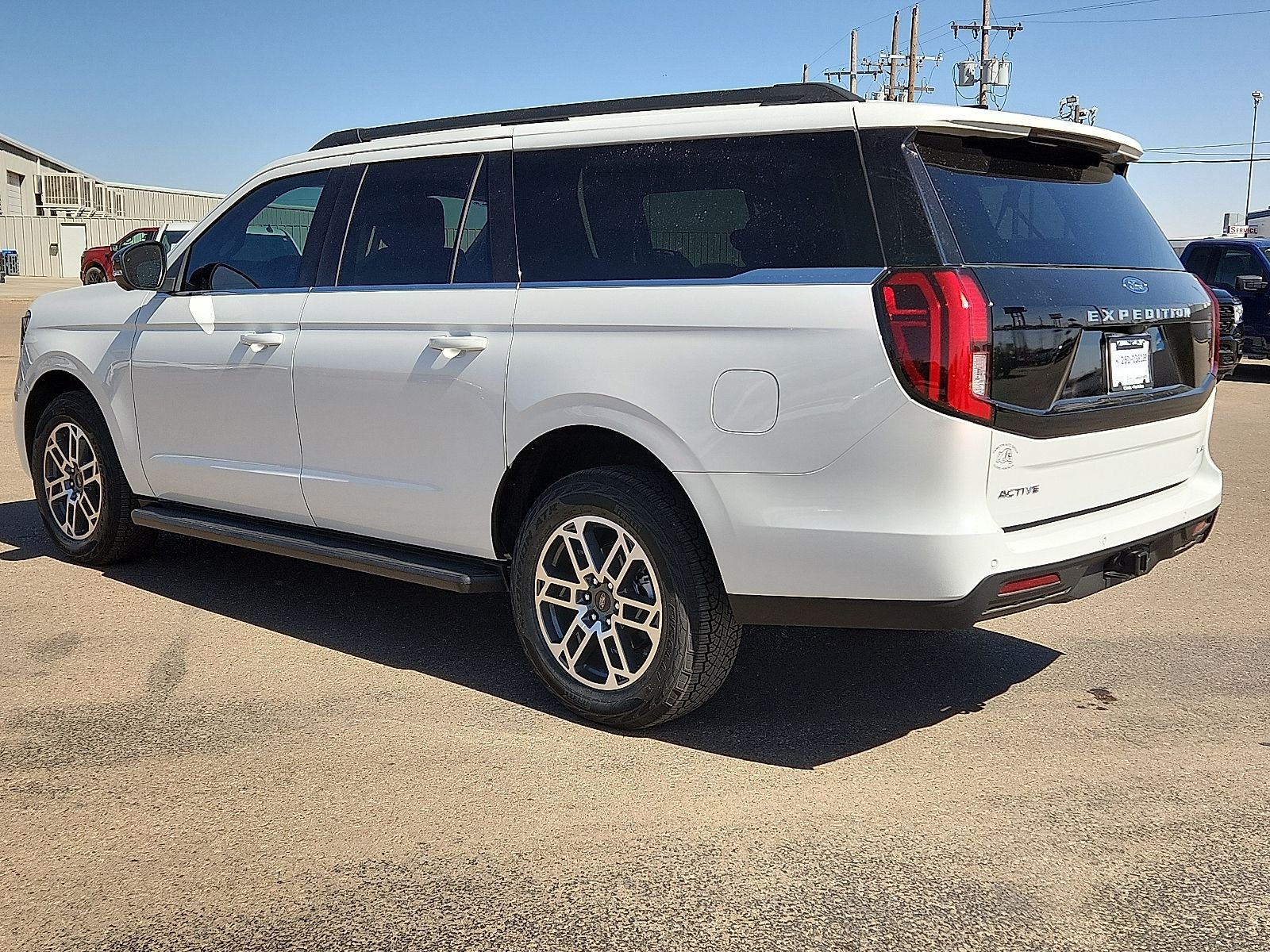 2026 Ford Expedition MAX Active