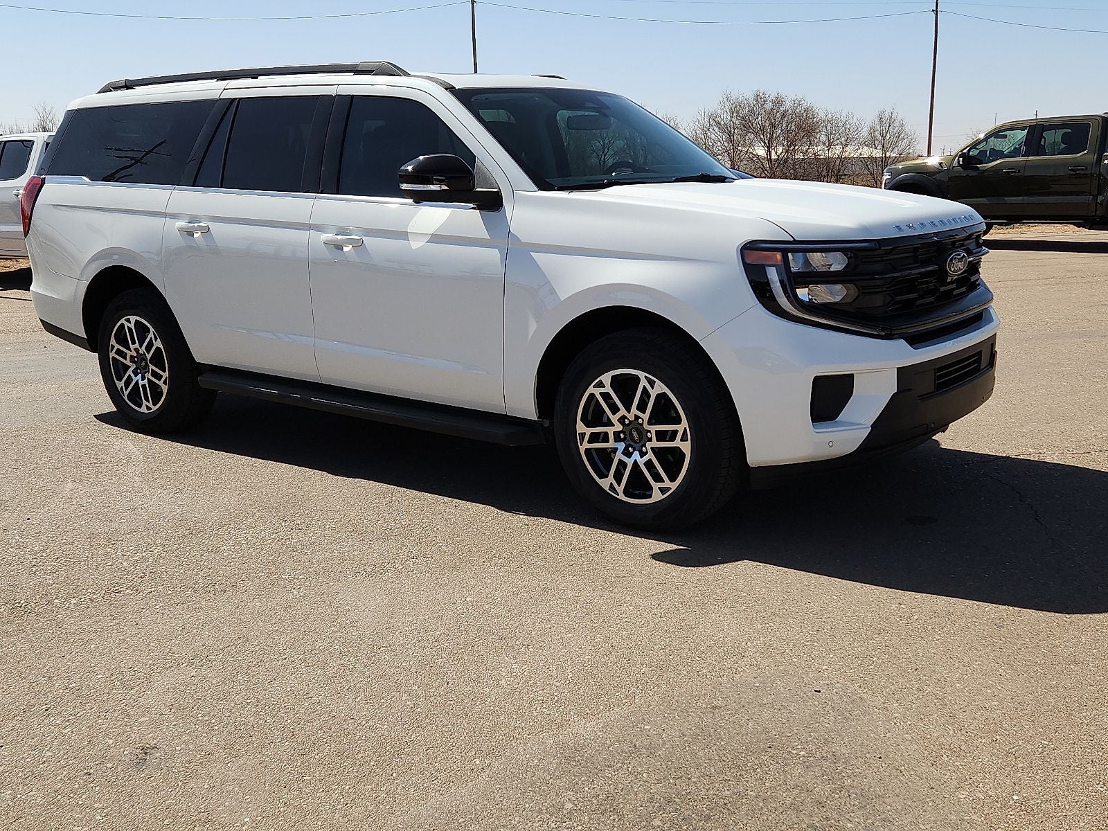 2026 Ford Expedition MAX Active