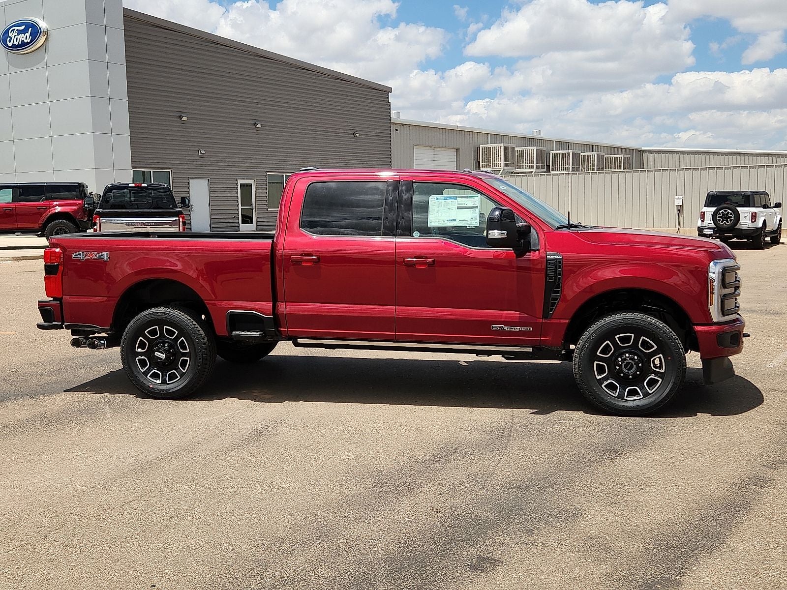2025 Ford Super Duty F-250® Platinum®