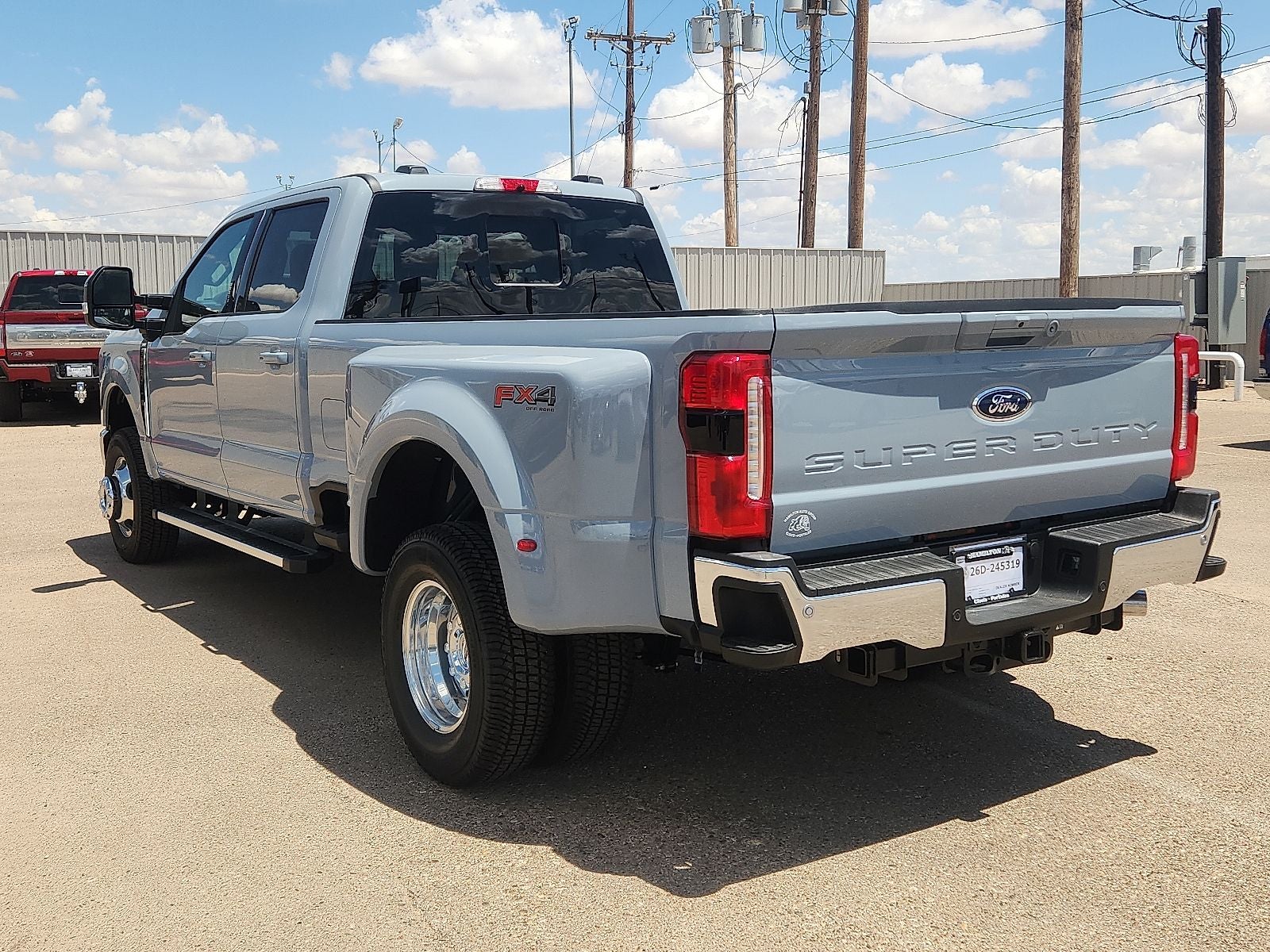 2026 Ford F-350SD Lariat DRW