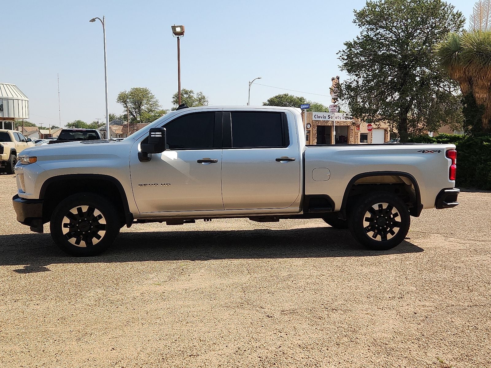 2020 Chevrolet Silverado Custom