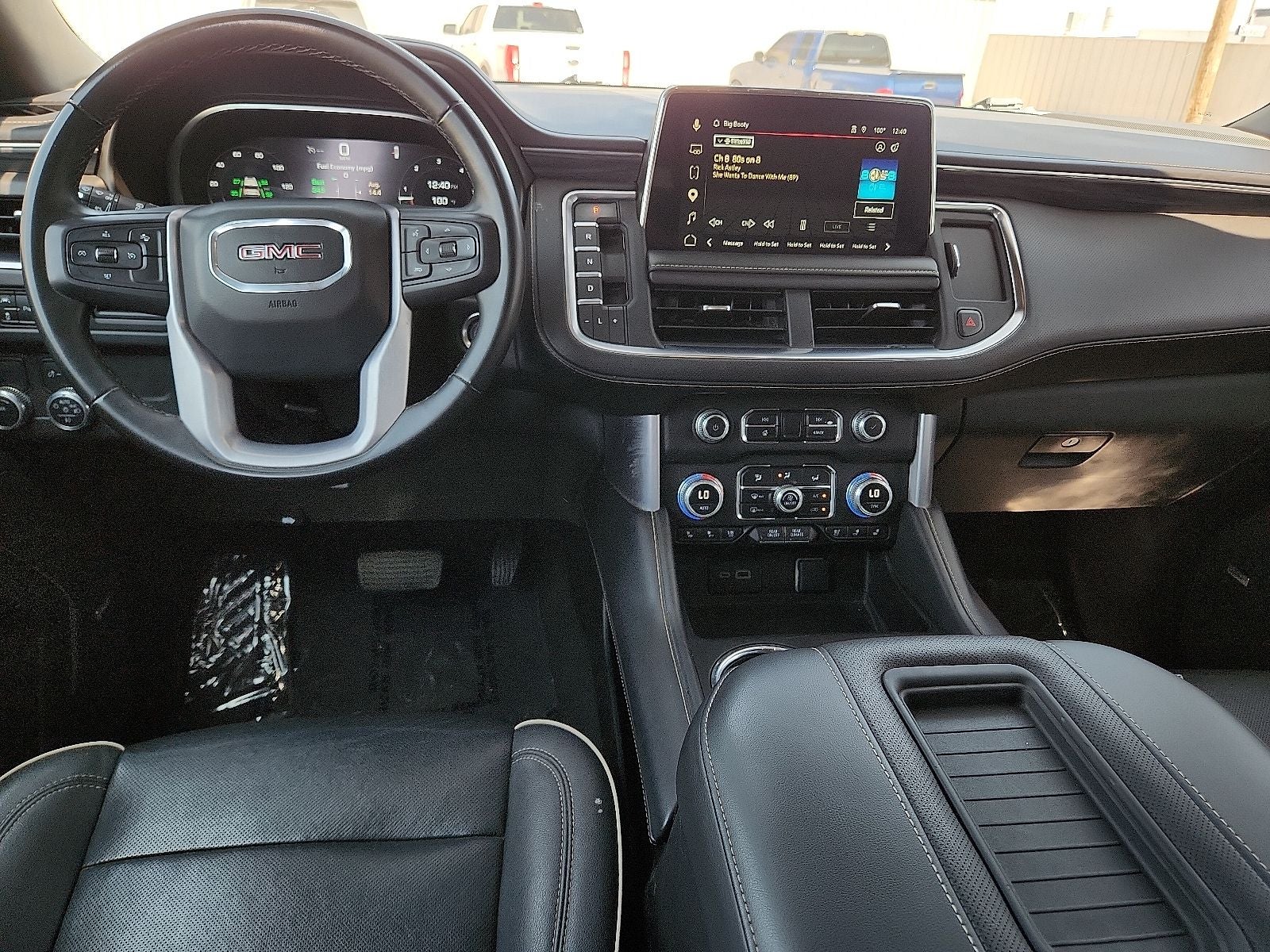 2023 GMC Yukon XL SLT