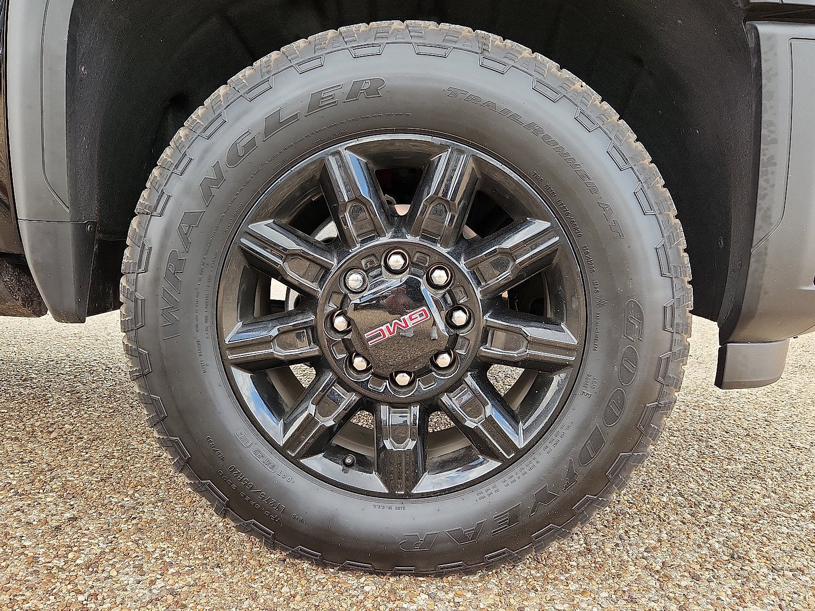 2025 GMC Sierra HD AT4