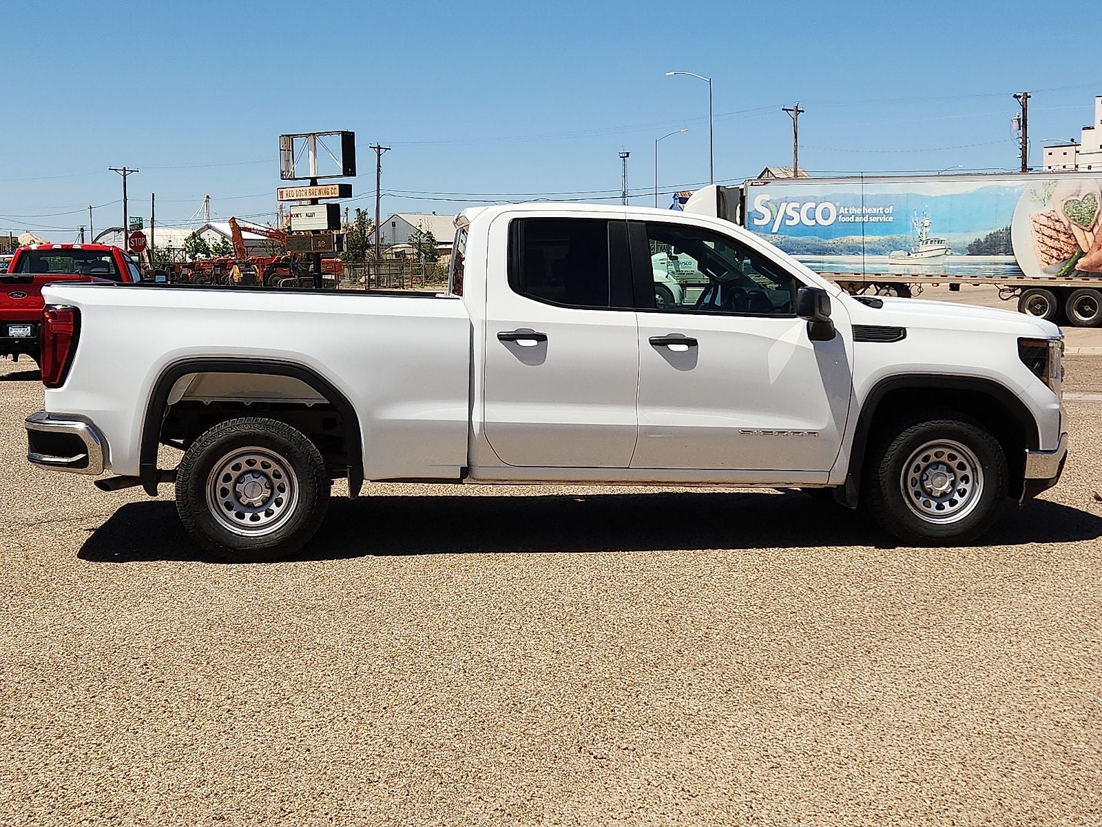 2025 GMC Sierra Pro