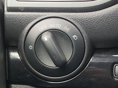 2023 Nissan Titan SV
