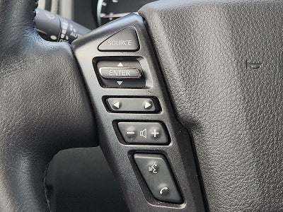 2023 Nissan Titan SV