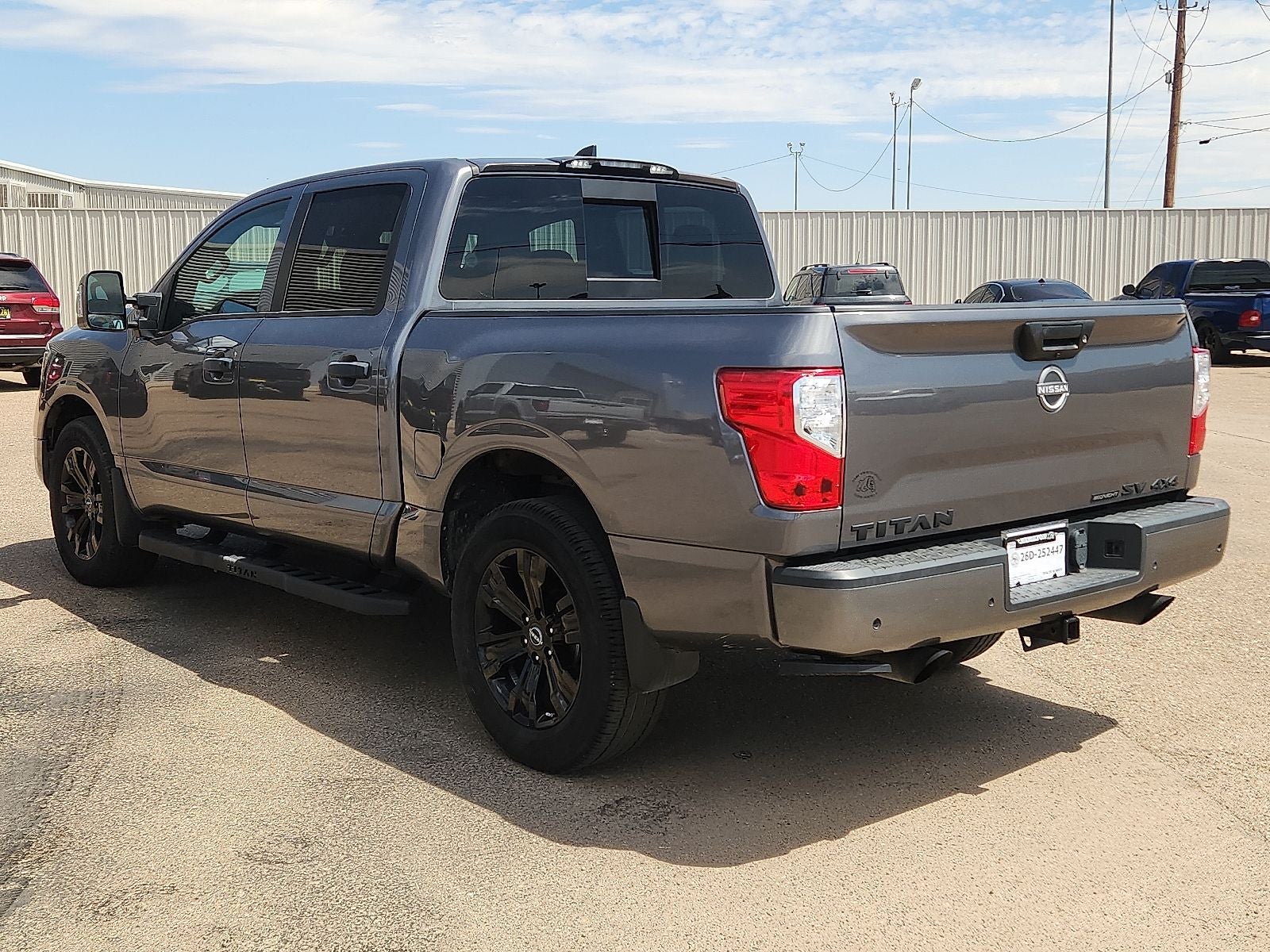 2023 Nissan Titan SV