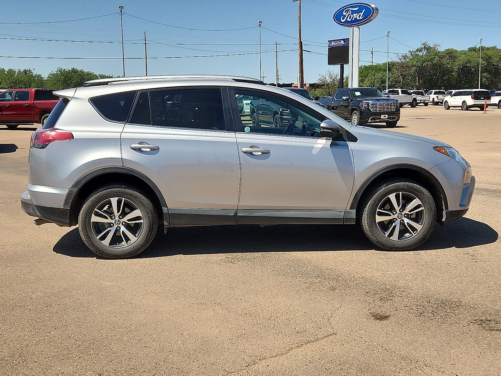 2017 Toyota RAV4 XLE
