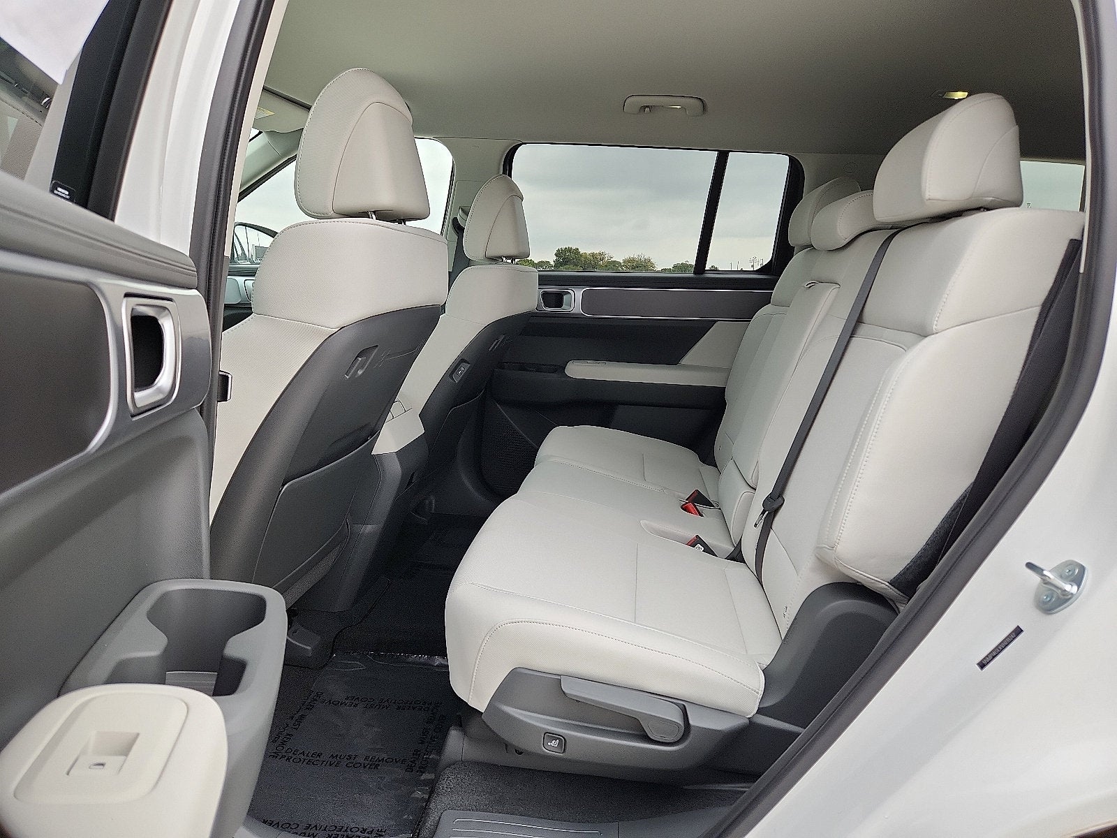2027 Hyundai Santa Fe SE