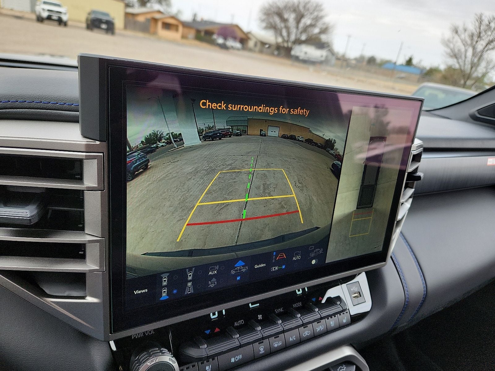 2026 Toyota Tundra i-FORCE MAX Platinum i-FORCE MAX