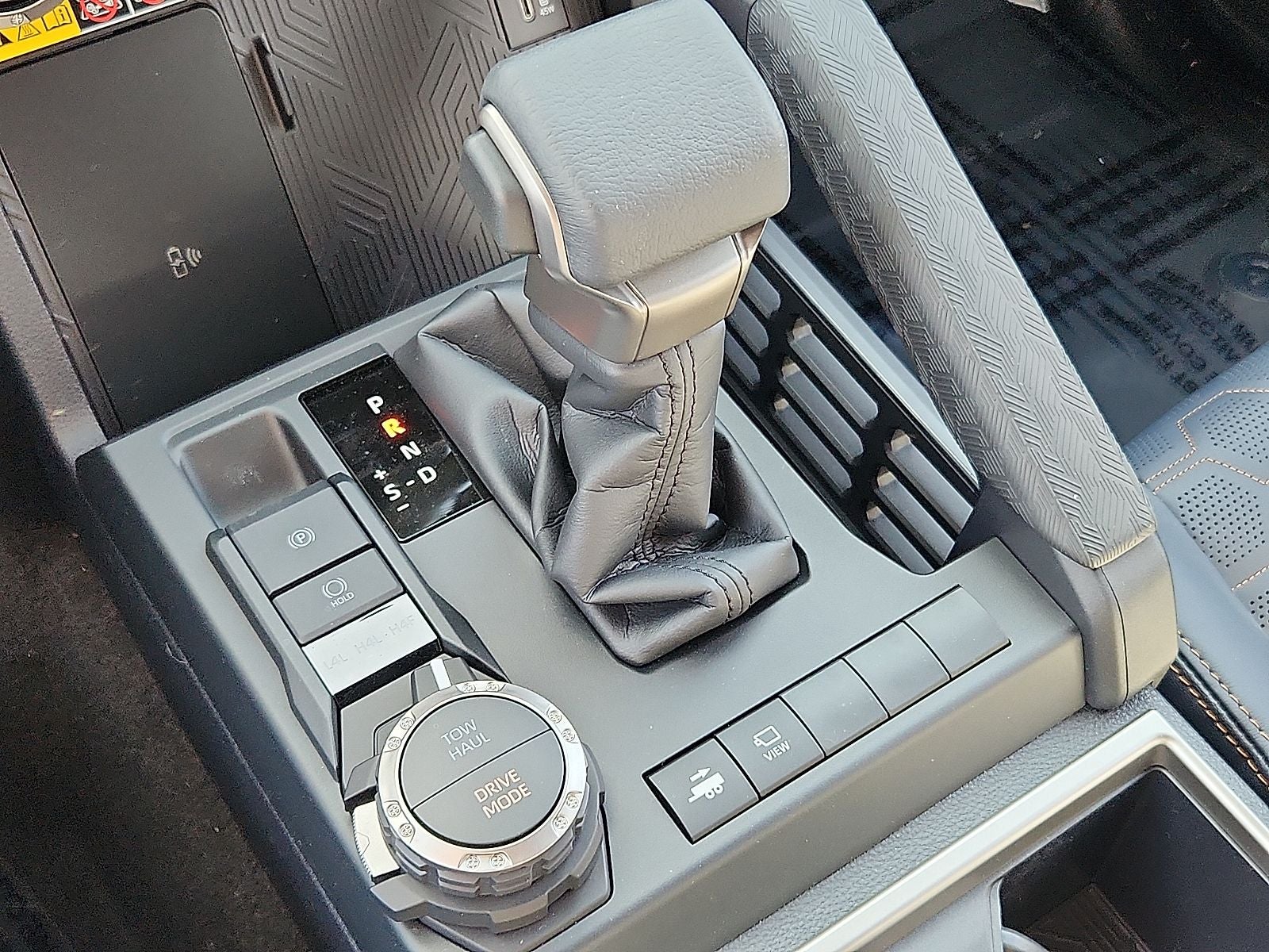 2026 Toyota 4Runner i-FORCE MAX Hybrid Platinum