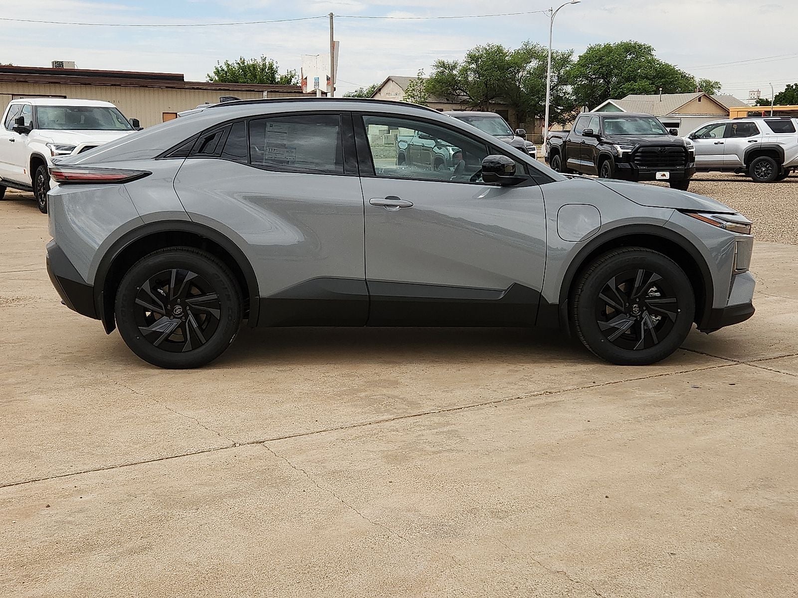 2026 Toyota C-HR SE