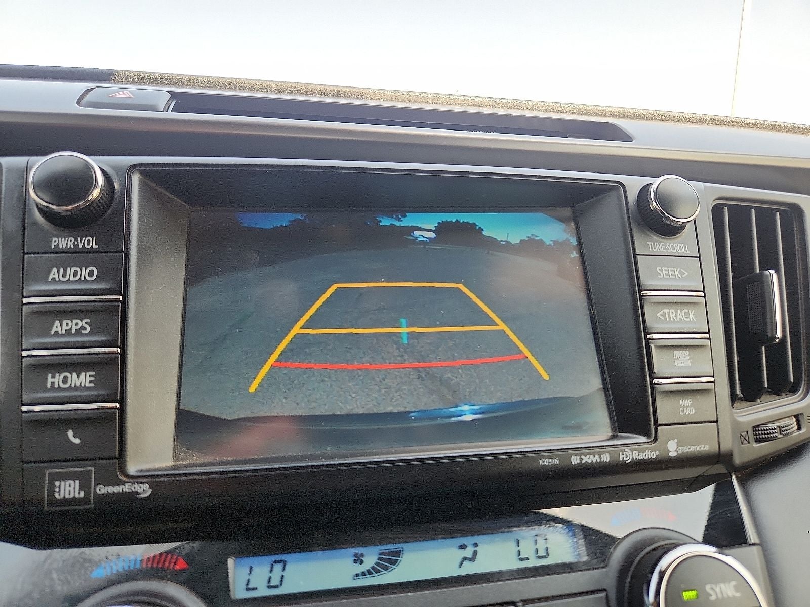 2017 Toyota RAV4 SE