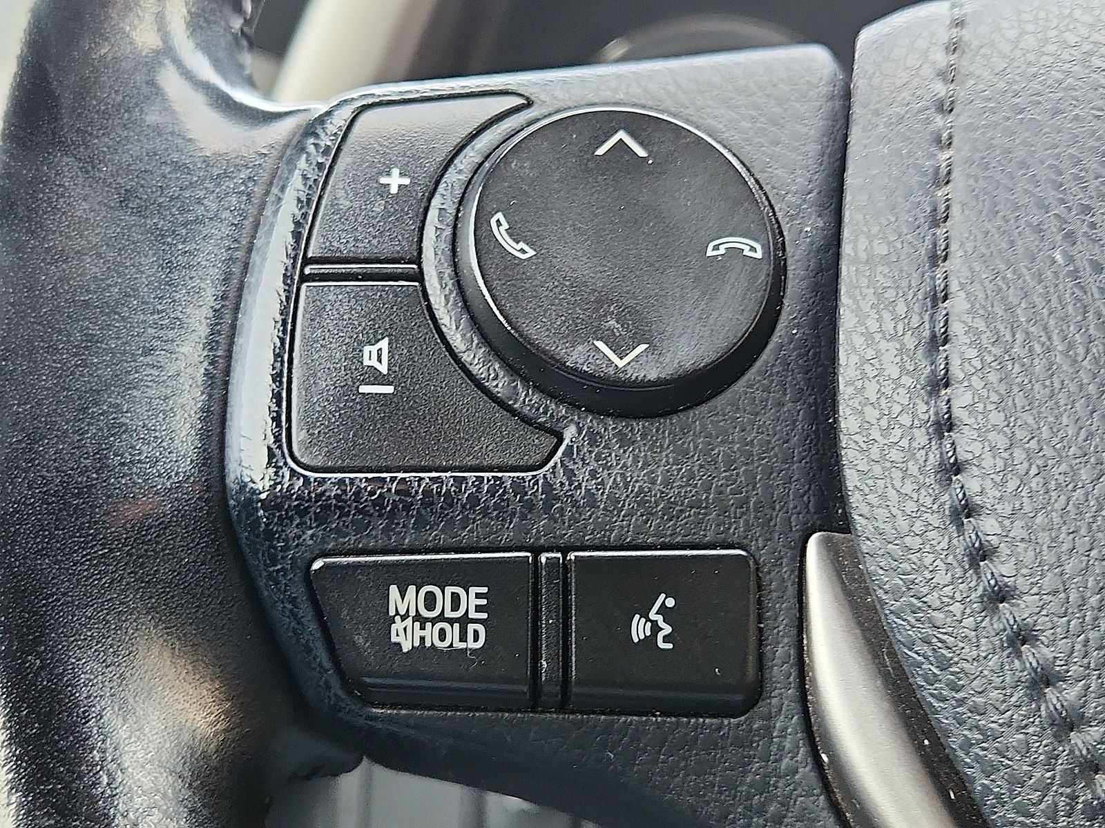 2017 Toyota RAV4 SE