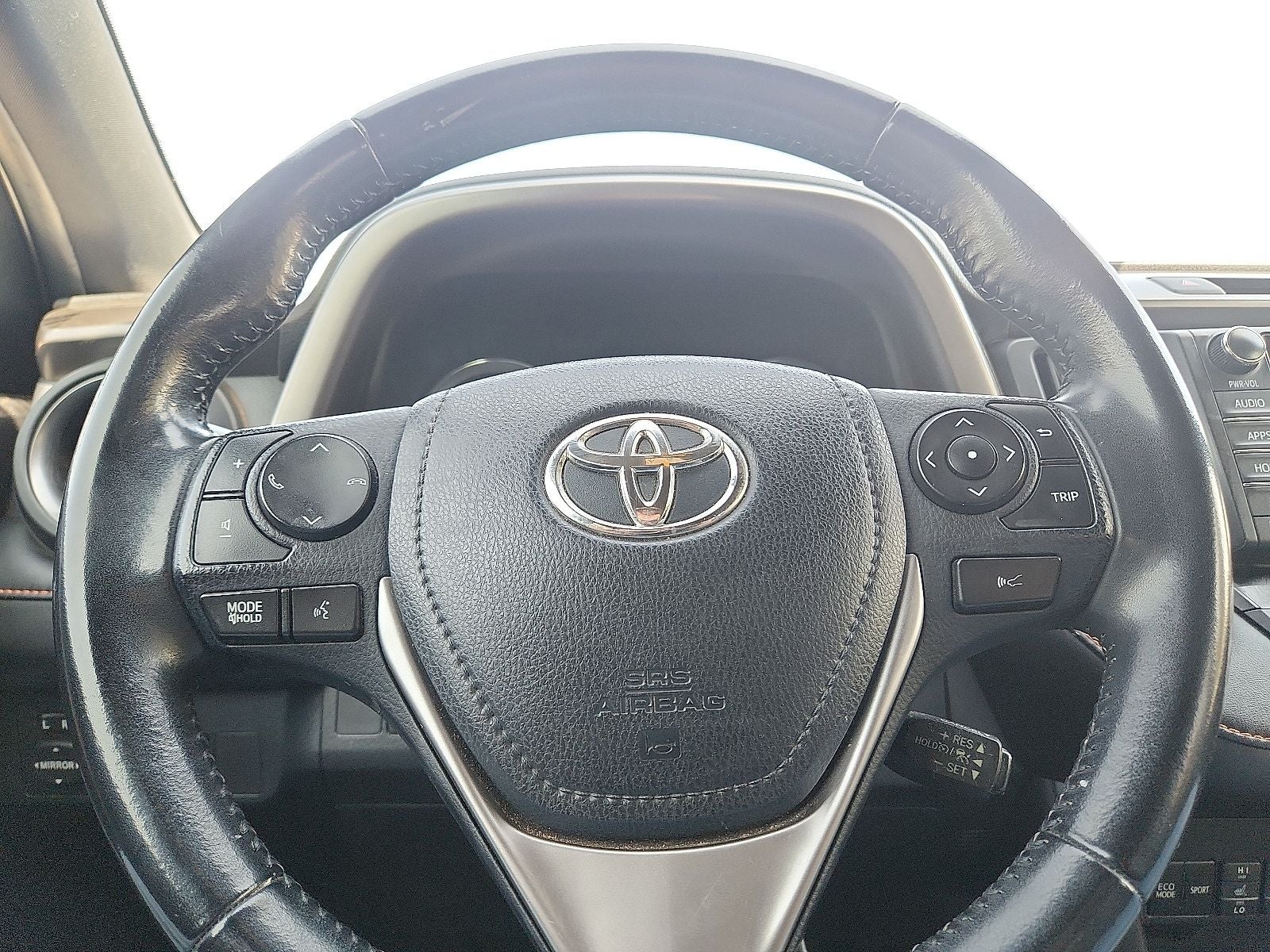 2017 Toyota RAV4 SE