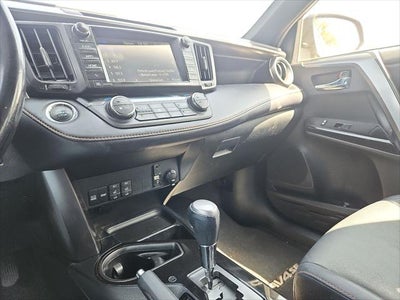 2017 Toyota RAV4 SE