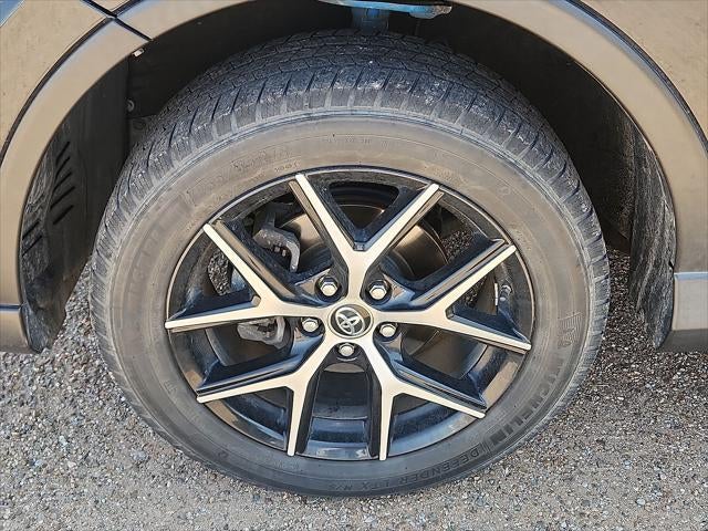 2017 Toyota RAV4 SE
