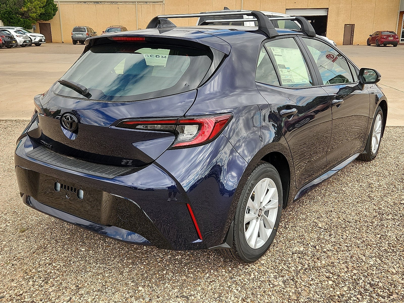 2027 Toyota Corolla Hatchback SE