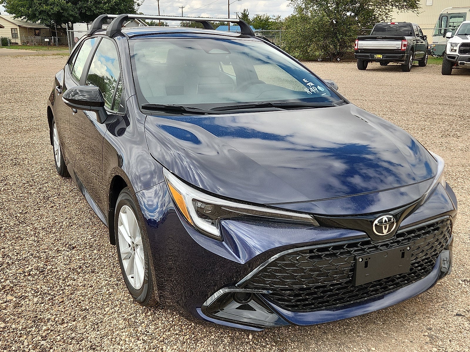 2027 Toyota Corolla Hatchback SE