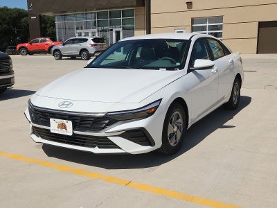 2026 Hyundai Elantra SE