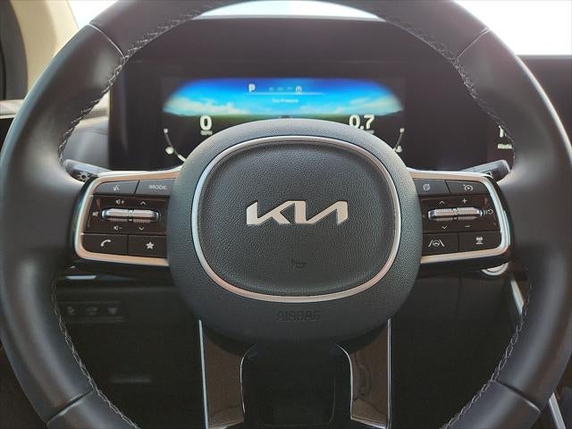 2024 Kia Carnival SX
