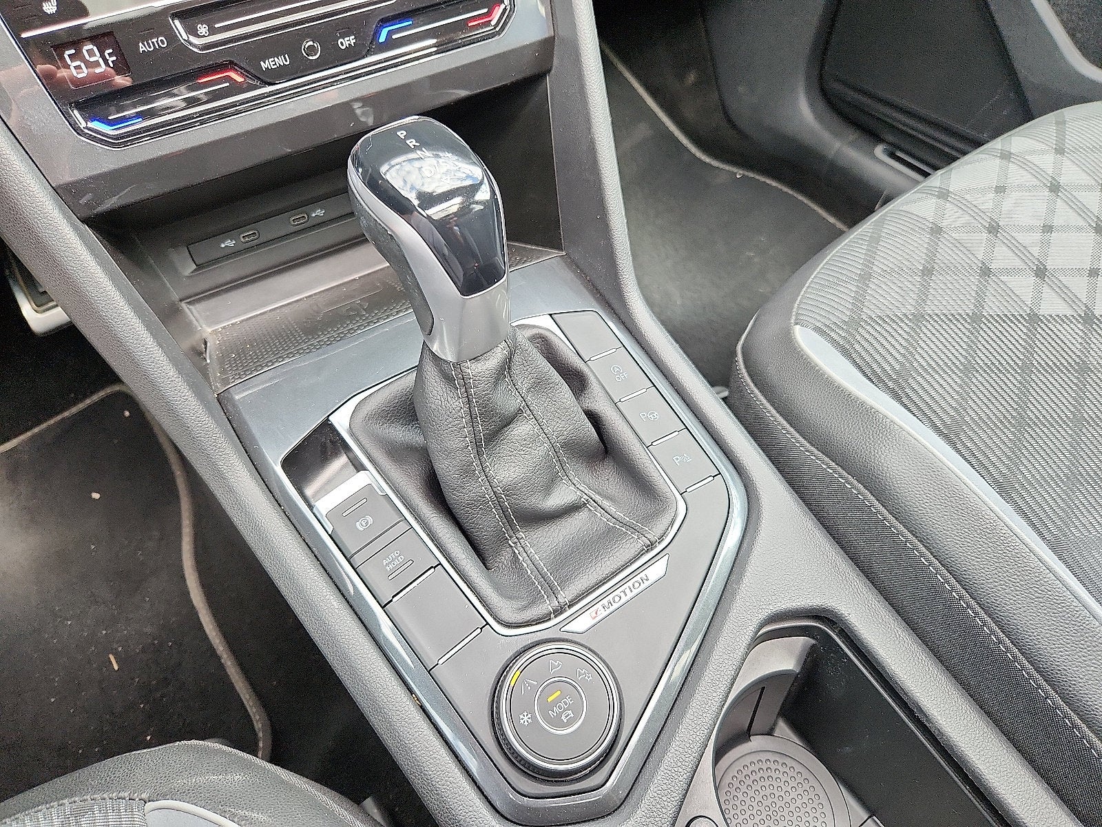 2021 Volkswagen Tiguan Base